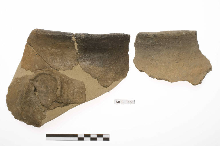 olla/ frammenti - cultura di Golasecca (sec. IX-VIII a.C.)