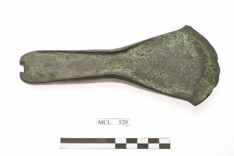 ascia, tipo Grenchen - età del Bronzo Medio (sec. XIV a.C.)