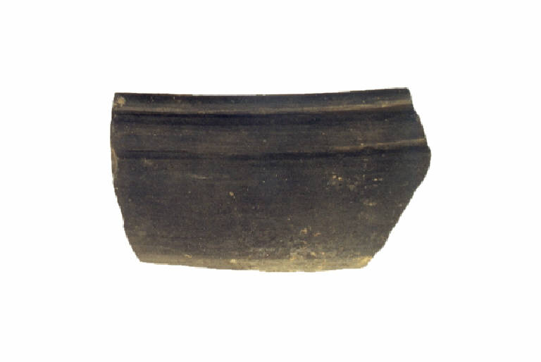 ciotola carenata/forma parzialmente ricostruibile - ambito etrusco (Media Età del Ferro)