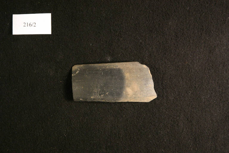 orlo di ciotola carenata - ambito etrusco (Media Età del Ferro)