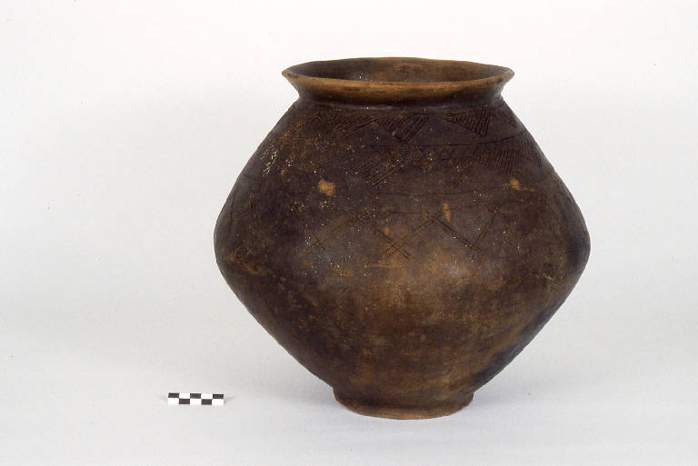 urna biconica - prima età del ferro (G II) (sec. VII a.C.)