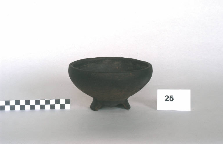 ciotola - cultura golasecchiana (prima età del Ferro)
