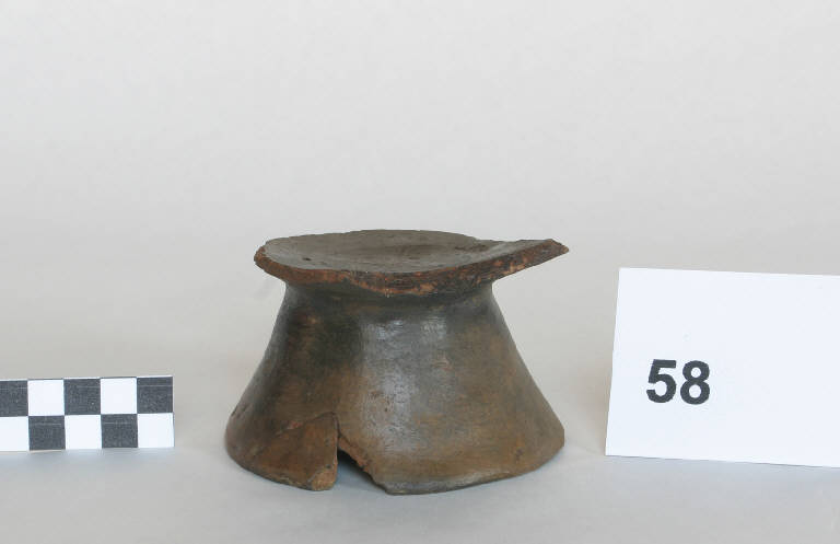 piede di coppa - cultura golasecchiana (prima età del Ferro)