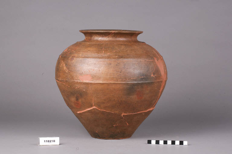 olla - cultura golasecchiana (prima età del Ferro)