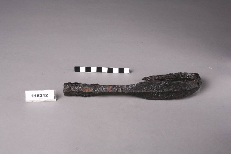 cuspide di lancia - cultura golasecchiana (prima età del Ferro)