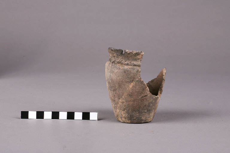 bicchiere / frammento - cultura golasecchiana (prima età del Ferro)