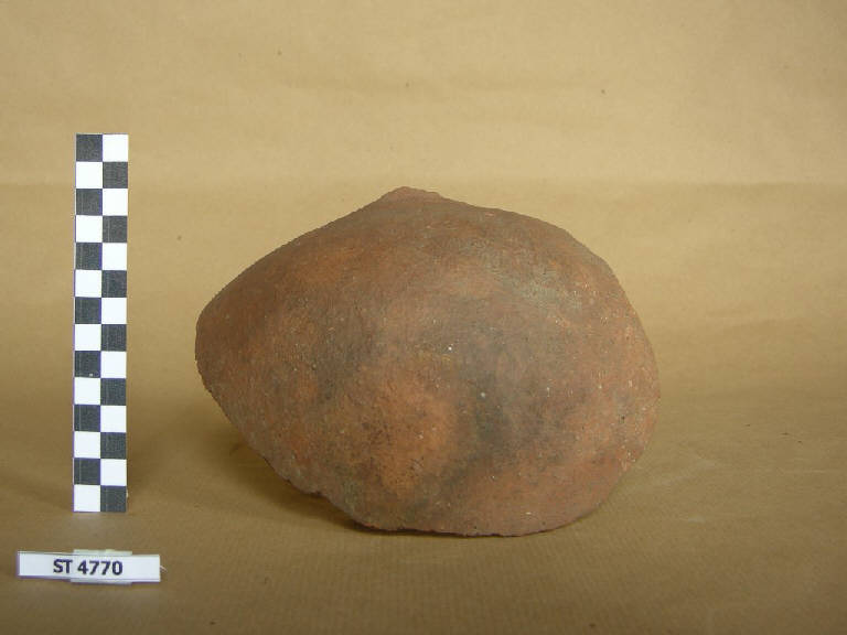 urna ovale/ frammento - cultura di Golasecca (fine/inizio secc. VI/ V a.C.)