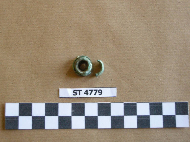 anello - cultura di Golasecca (secc. VIII/ VII a.C.)