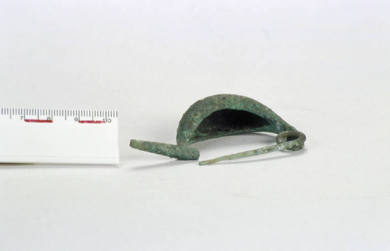 fibula a navicella - produzione golasecchiana (prima età del Ferro)