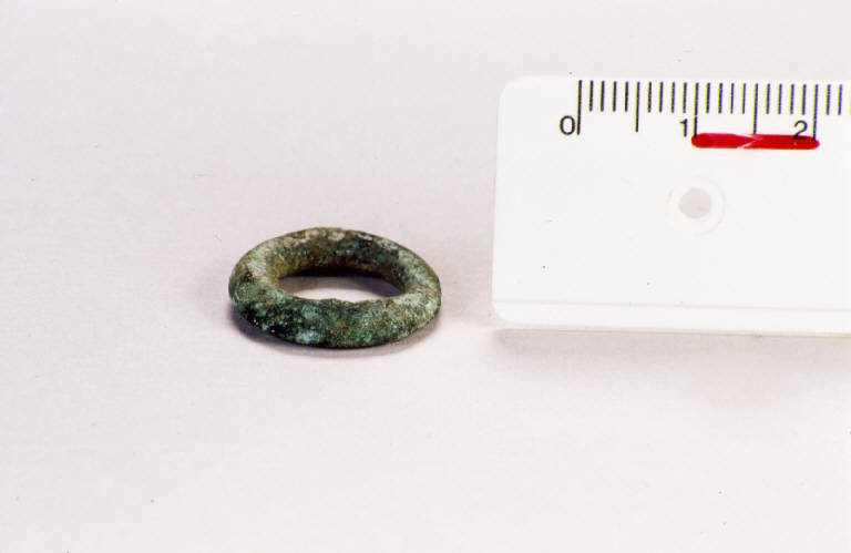 anello - produzione golasecchiana (prima età del Ferro)