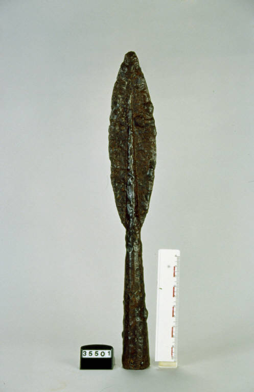 cuspide di lancia - produzione longobarda (prima metà sec. VII d.C.)