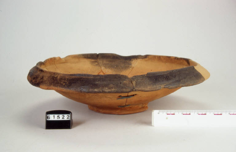 patera, Lamboglia 36, ceramica campana B - fase La Tène D 2 (sec. I a.C.)