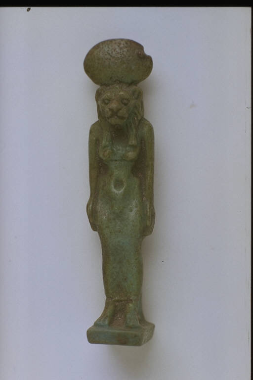 Sekhmet (AMULETO) - produzione egizia (secc. XVI/ IV a.C.)