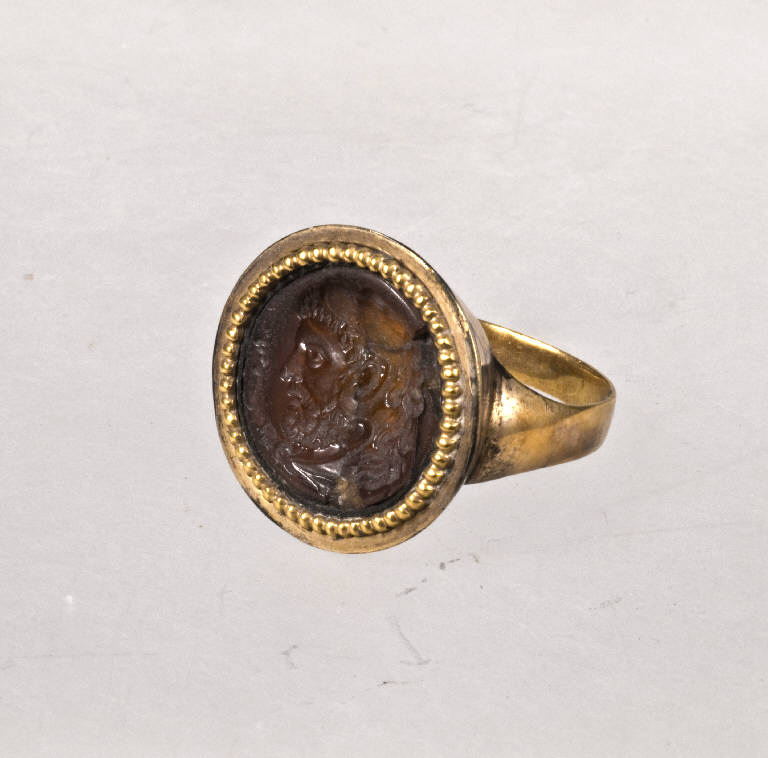 gemma su anello neoclassico (sec. V d.C.)