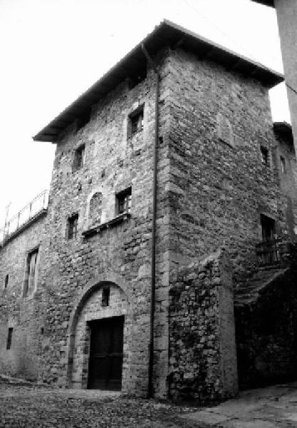 Casa-torre località Amagno