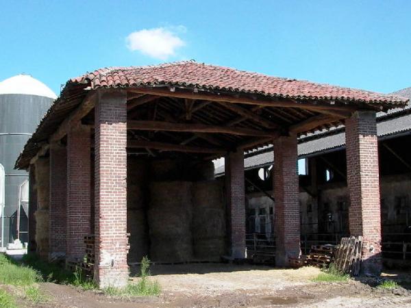 Portico est della Cascina Nesporedo