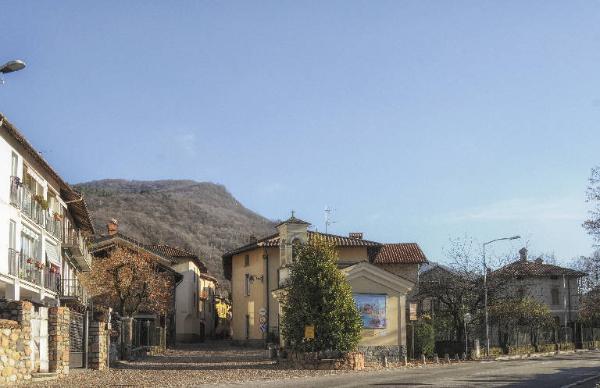 Borgo di Brinzio