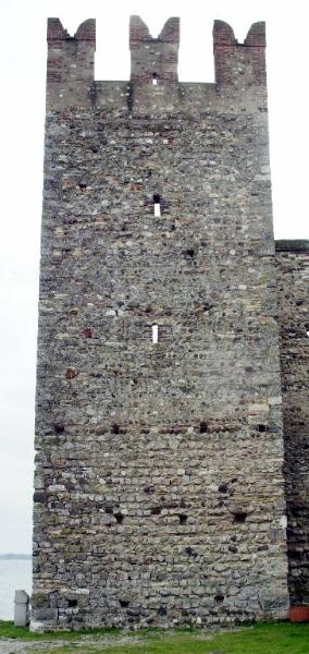 Torre della cinta scaligera