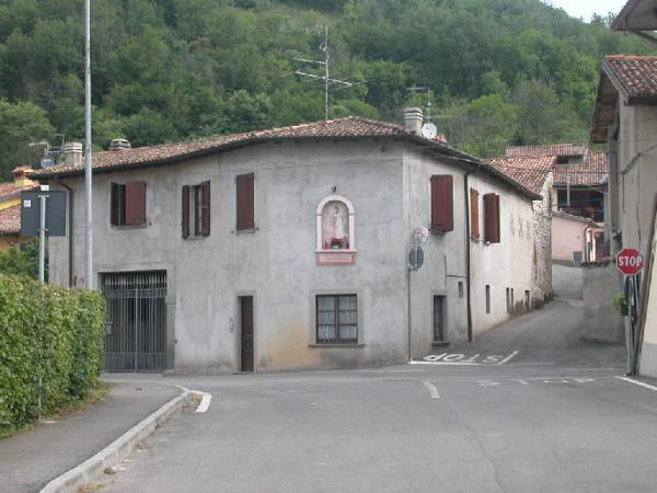 Casale Via Fontana