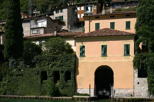 Portichetto della Casa del Fogazzaro