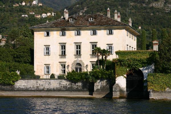 Darsena di Villa del Balbiano