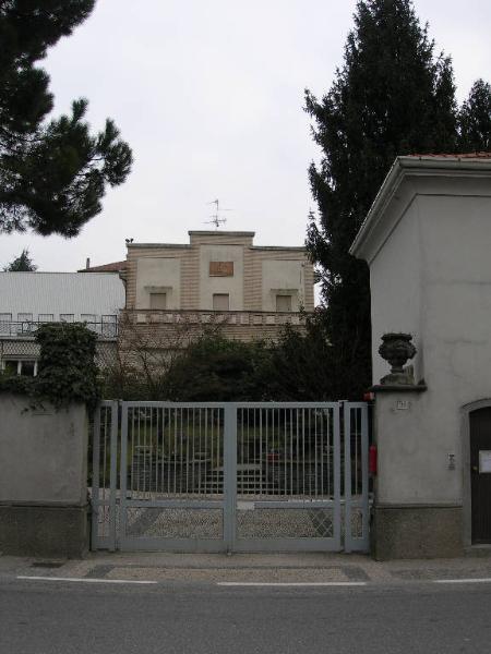 Edificio padronale della ditta Diana