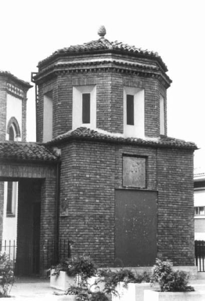 Battistero della Chiesa della Beata Vergine Immacolata e tre fanciulli