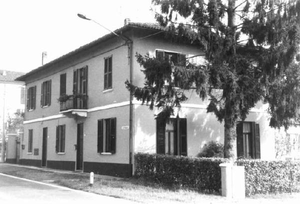 Palazzina di ingresso alla ex tessitura Galeazzo Vigano'