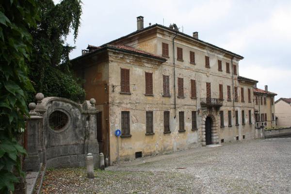 Palazzo De Capitani, Brivio, Carpegna - complesso
