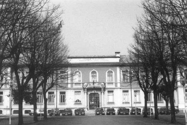 Scuola elementare Cadorna