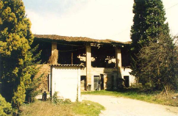 Casa Via Mazzini angolo Via Pellinzoni