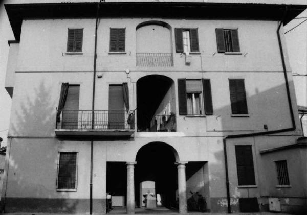 Casa Via Perego 24