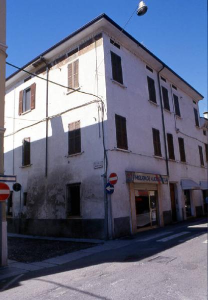 Casa Via Giovanni Acerbi 10-16