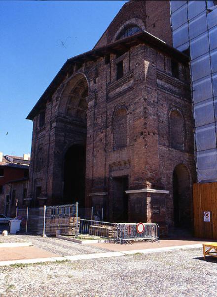 Vestibolo laterale della Basilica di S. Andrea