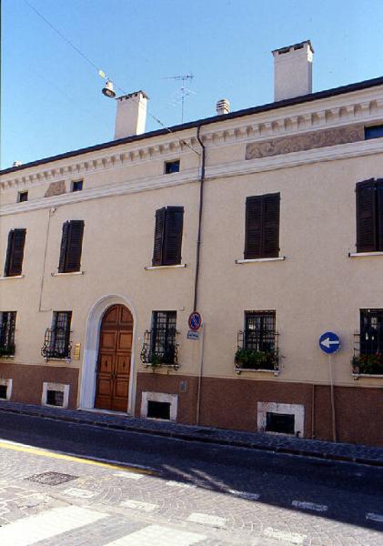 Casa Via Giovanni Chiassi 34