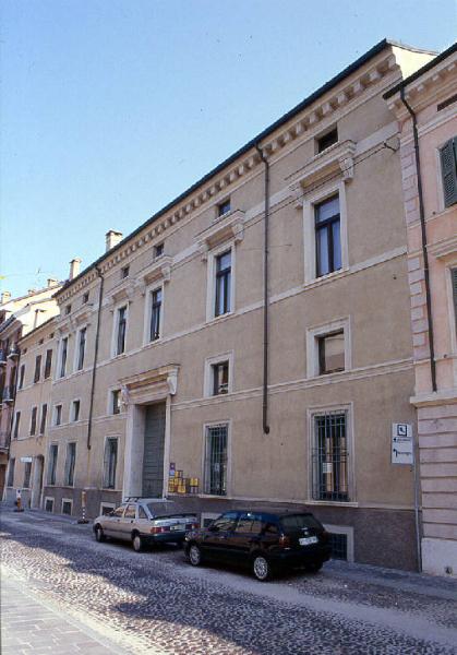 Palazzo Taraschi