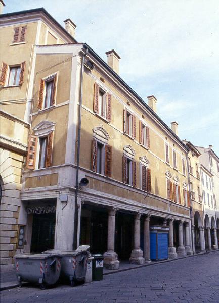 Casa Corso Umberto I 22-30