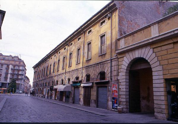 Casa Corso Umberto I 4-12