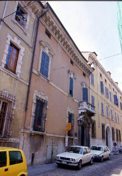 Casa Via Filippo Corridoni 55