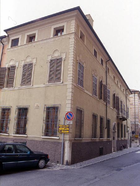 Casa Via Pomponazzo 33-35