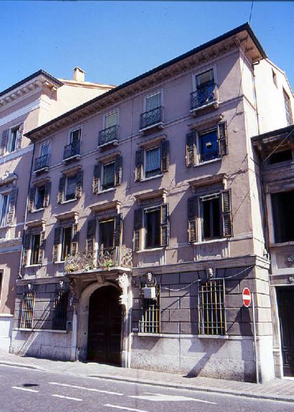 Casa Via Principe Amedeo 34