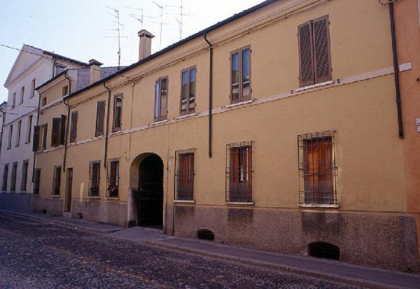 Casa Via Fratelli Cairoli 11-11A