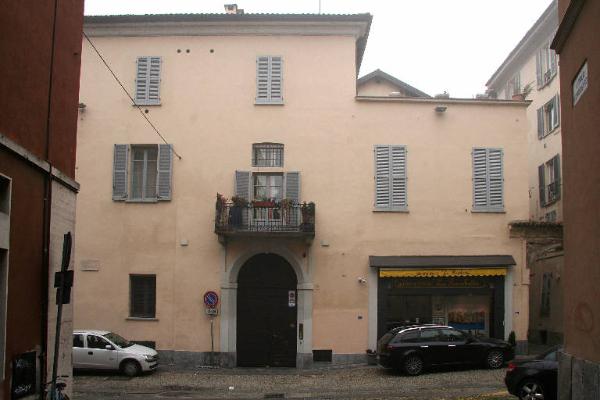 Casa Via Della Rocchetta 29