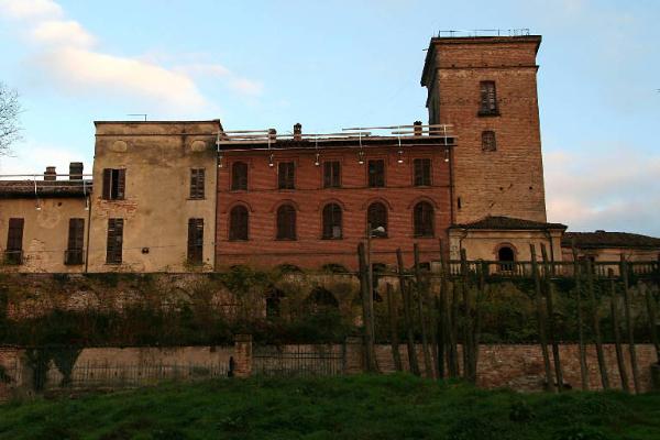 Edificio neorinascimentale del Castello della Battaglia