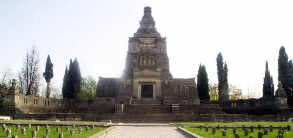 Mausoleo della famiglia Crespi
