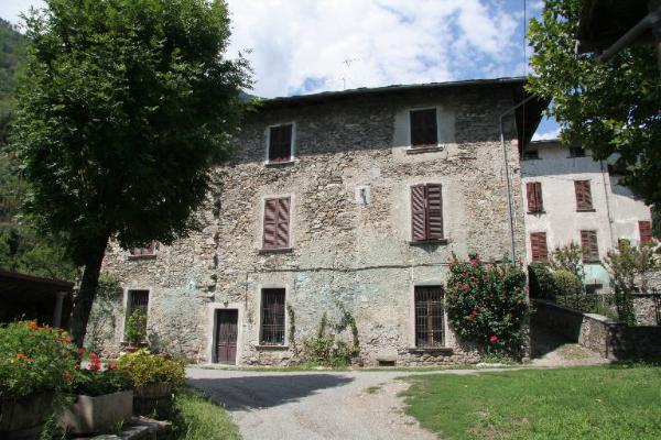 Casa Parravicini Guicciardi (ex) - complesso