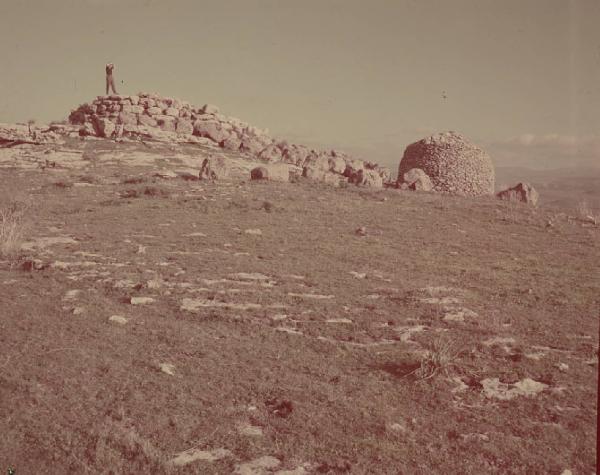 Italia del Sud. Sardegna - nuraghi