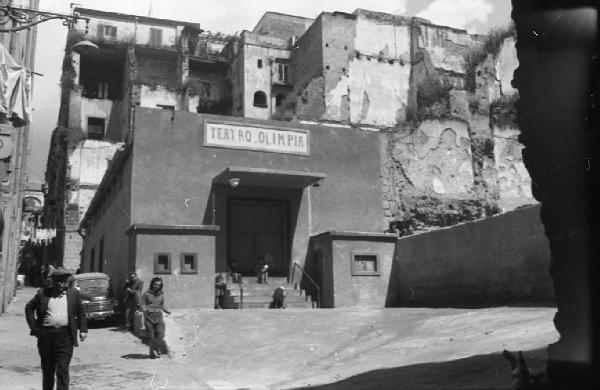 Italia del Sud. Napoli - Teatro Olimpia