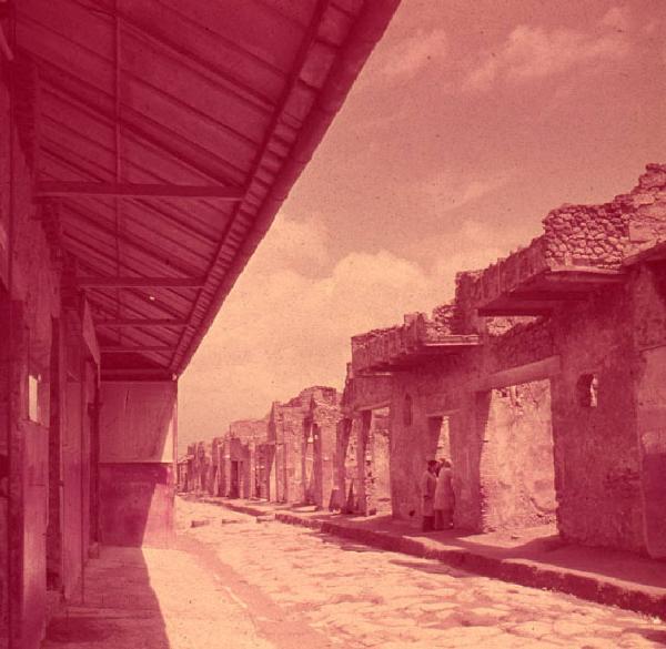 Italia del Sud. Pompei - scavi archeologici - via dell'Abbondanza [?]