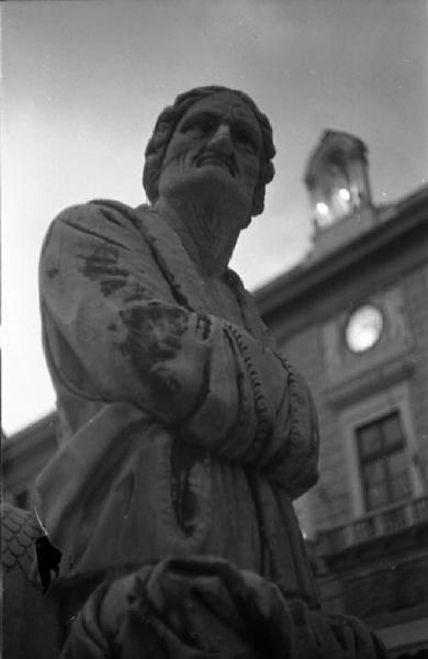 Italia del Sud. Palermo - Fontana Pretoria - statua